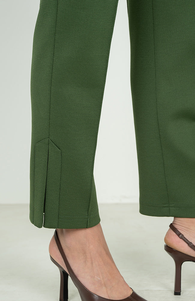 Slim Pant in Black Forest