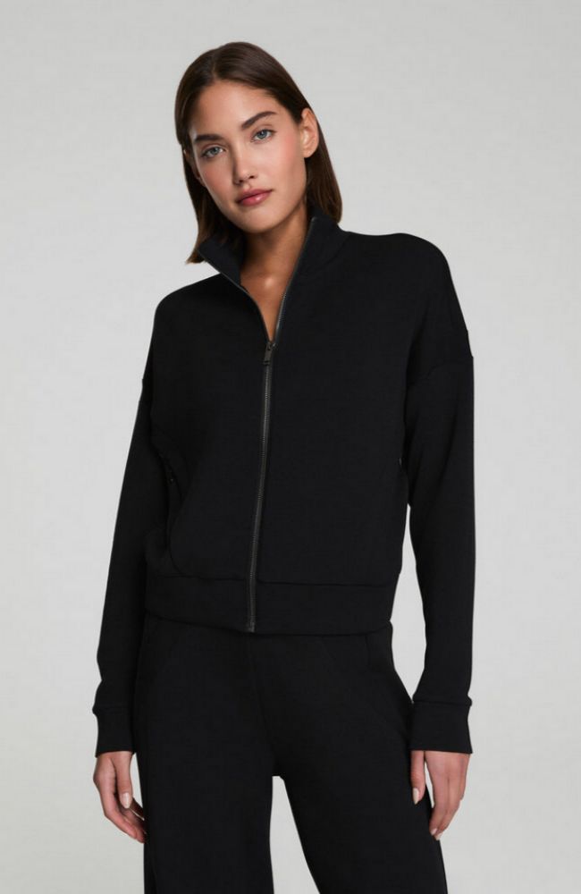 Airessentials Track Jacket Very Black