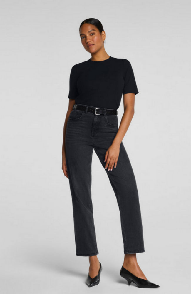 Ribbed Knit Crewneck Tee