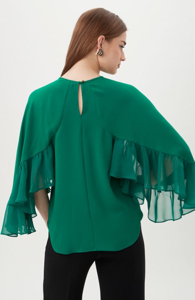 Akari Top