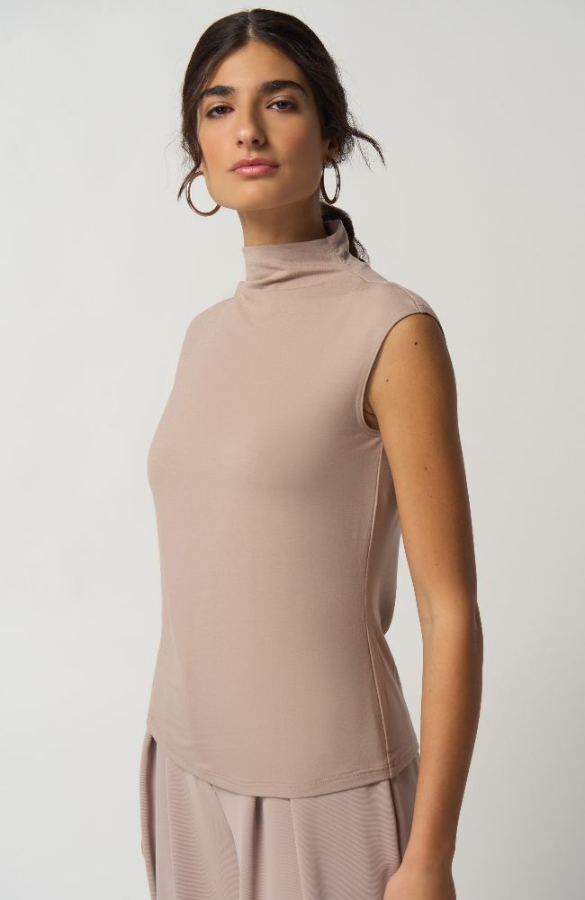 Mock Collar Tank