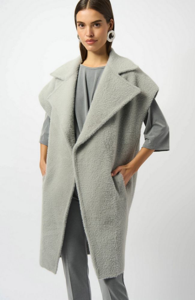 Feather Yarn Boxy Sweater Vest