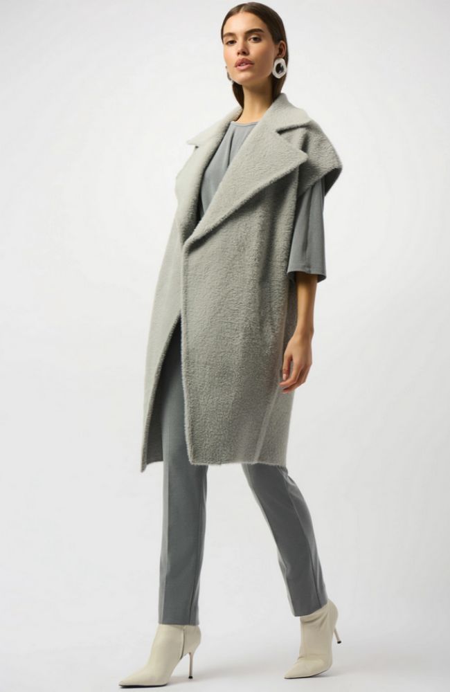 Feather Yarn Boxy Sweater Vest