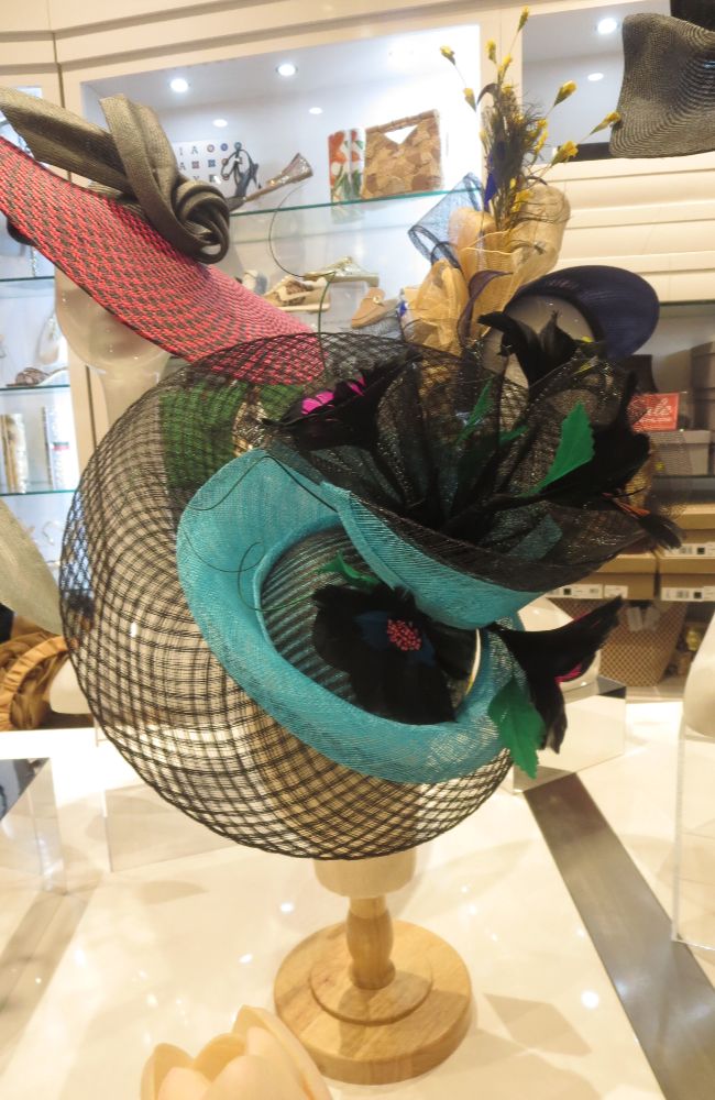 Tropical Noir Fascinator