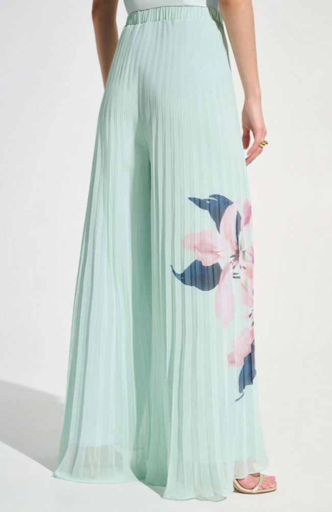 Floral Pleated Wide Leg Pants