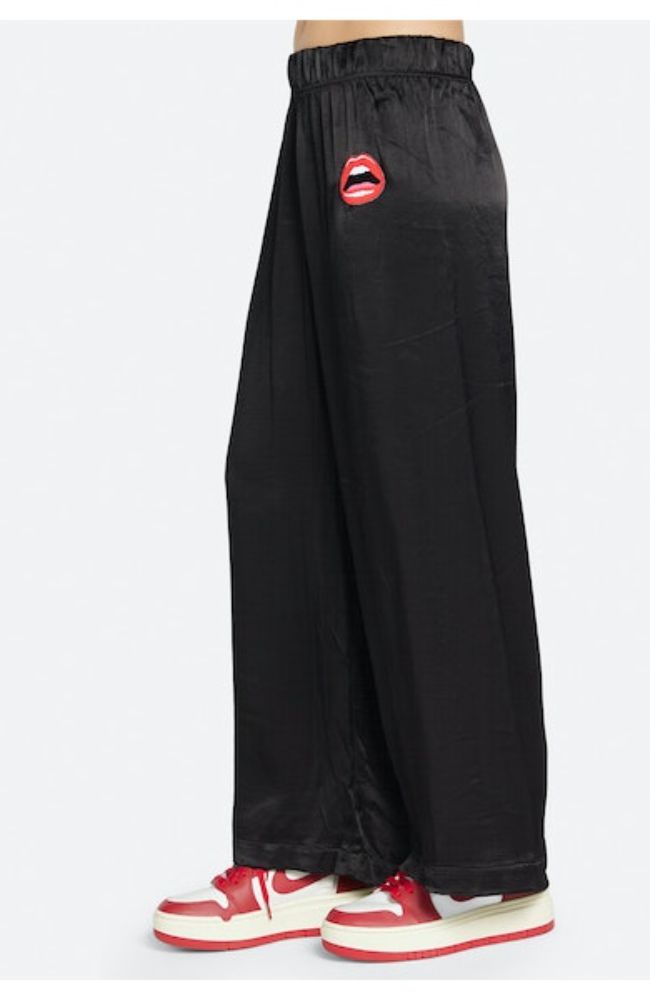Juvia Red Open Lip Pant