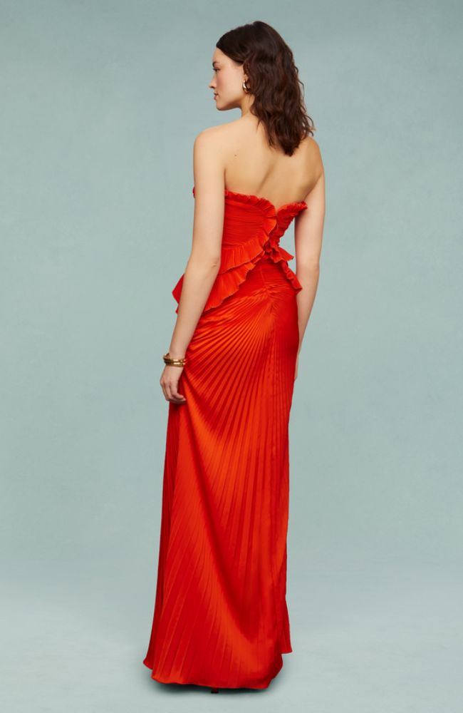 Isabell Sweetheart Neck Gown