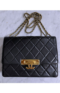 Chanel Flap Bag Blackvvv