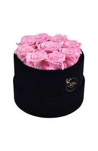 Essential Black Velvet Pearl Pink Boxed Roses