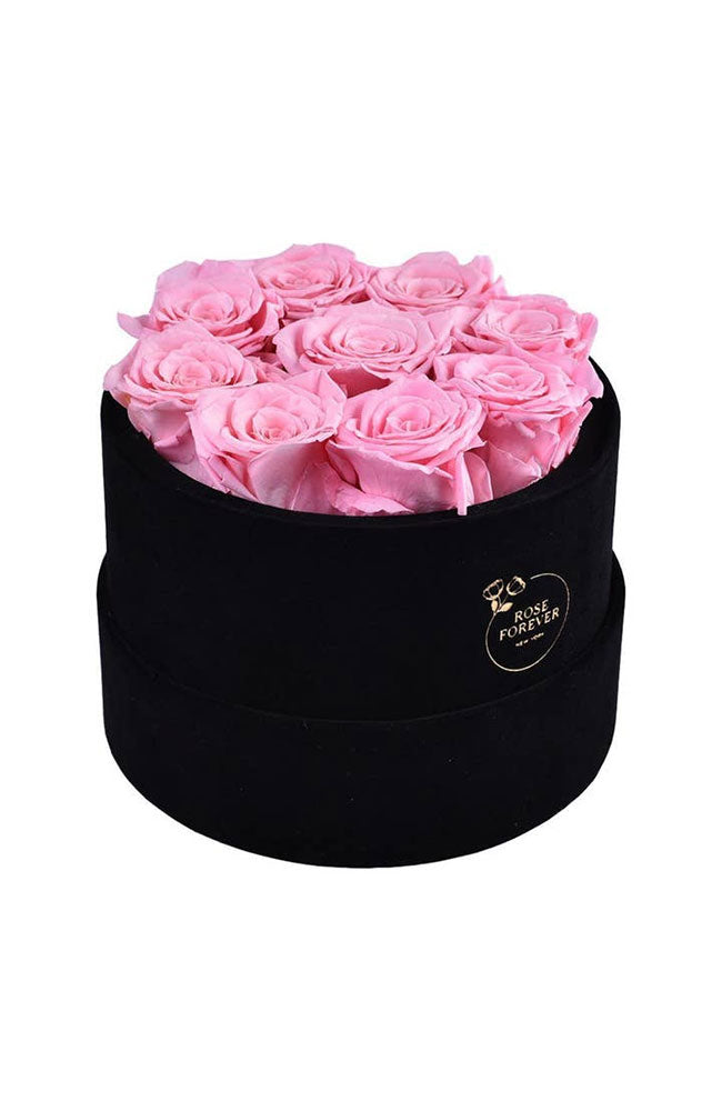 Essential Black Velvet Pearl Pink Boxed Roses