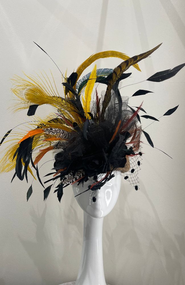 AA24 Claudia Fascinator