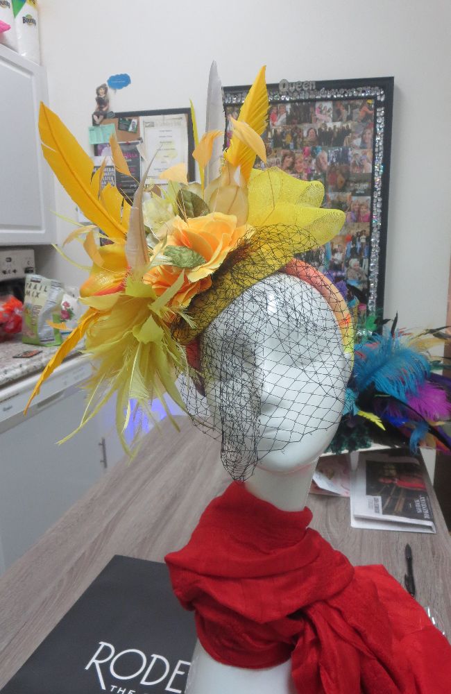 AA25 Canary Fascinator