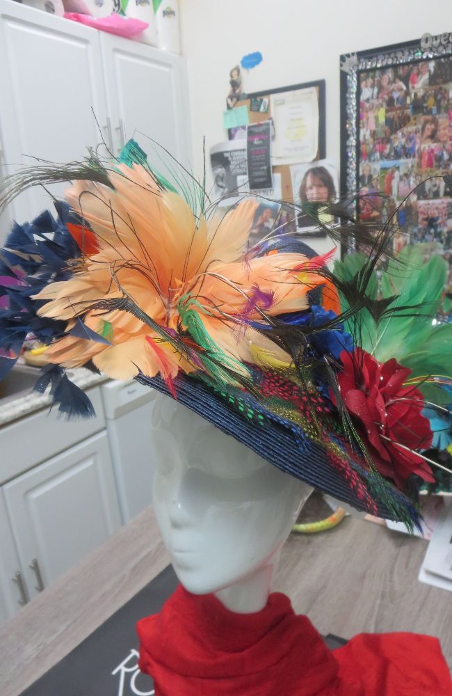 AA25 Powerful Fascinator