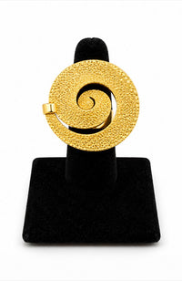 Lia Ring