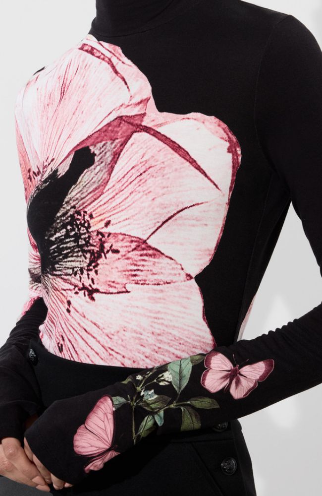 Delaina Longsleeve Turtleneck Top