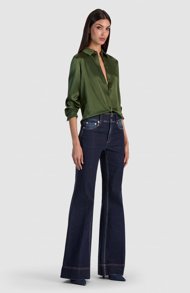 Brady Slim Button Down in Dark Fern