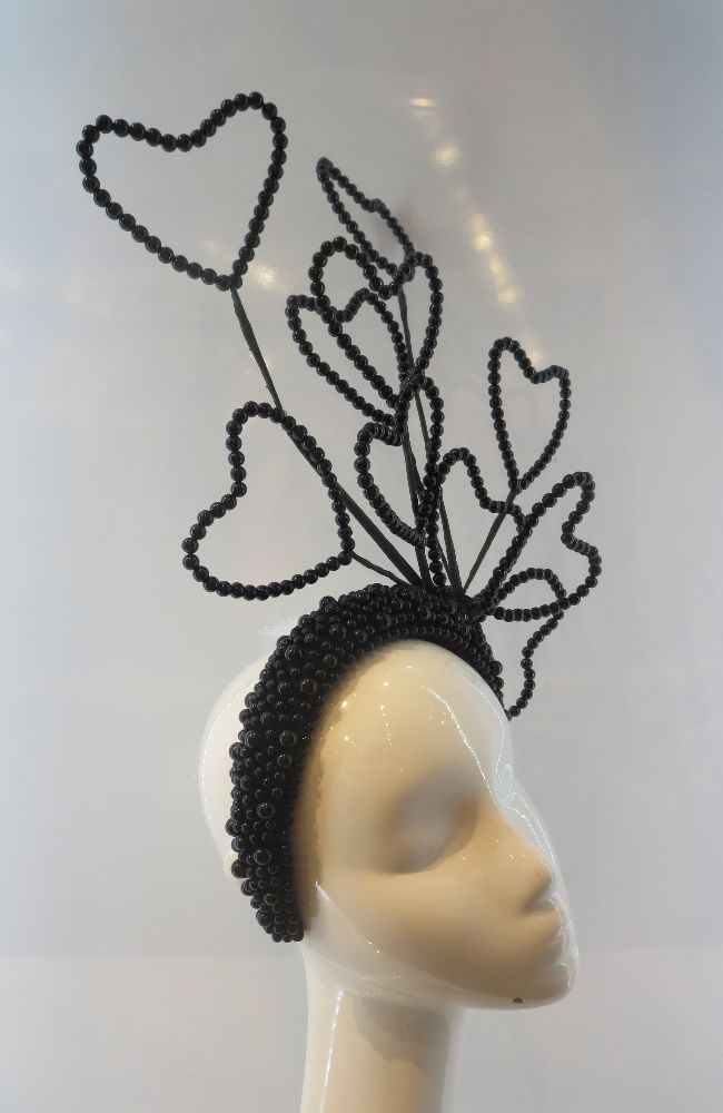 CE25YA Yana Black Beaded Heart