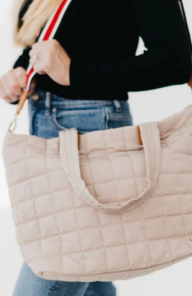 Day Dreamer Quilted Tote