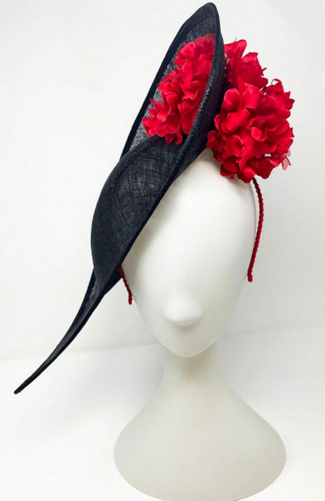 Valentina Black Fasc w/Flower