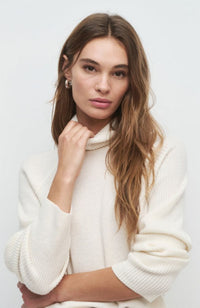 The Minimalist Sweater