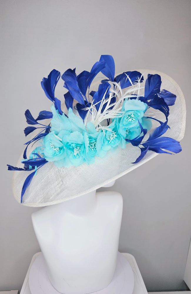 HD24-22 Fasc White Aqua Flowers