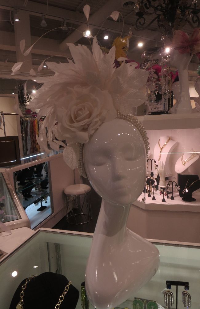 HD25-60 White Pearl HB White Feather