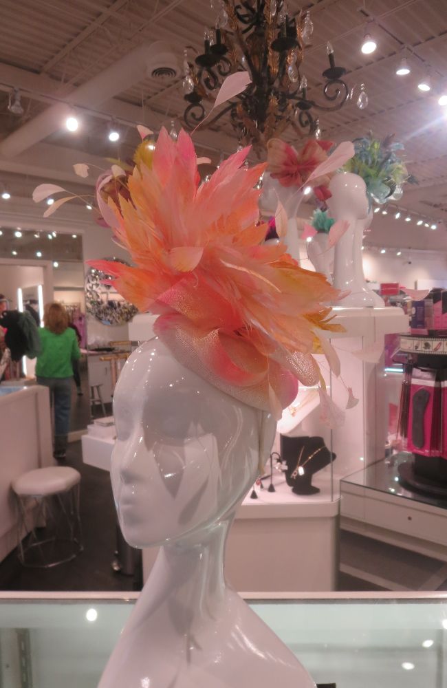 HD25-61 Fascinator Peach Feathers