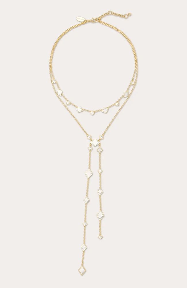 Nila Lariat