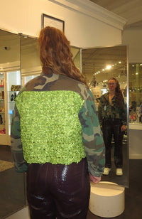 Kiwi on Green Camo Crop