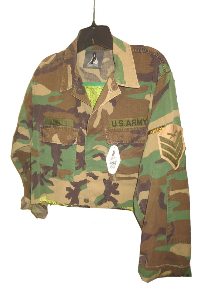 Kiwi on Green Camo Crop