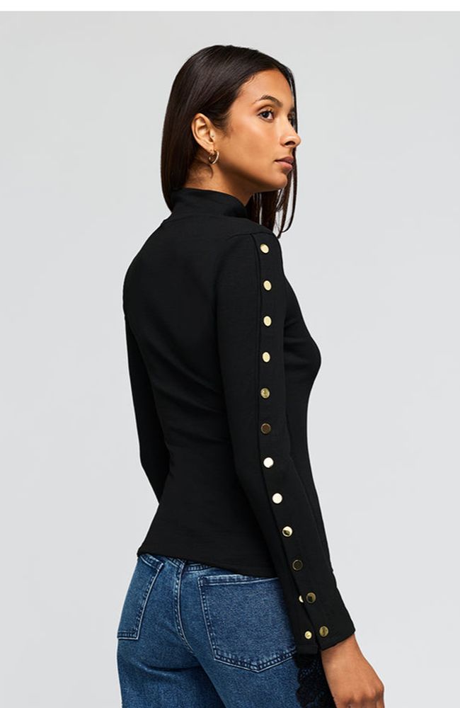 Frida Snap Top