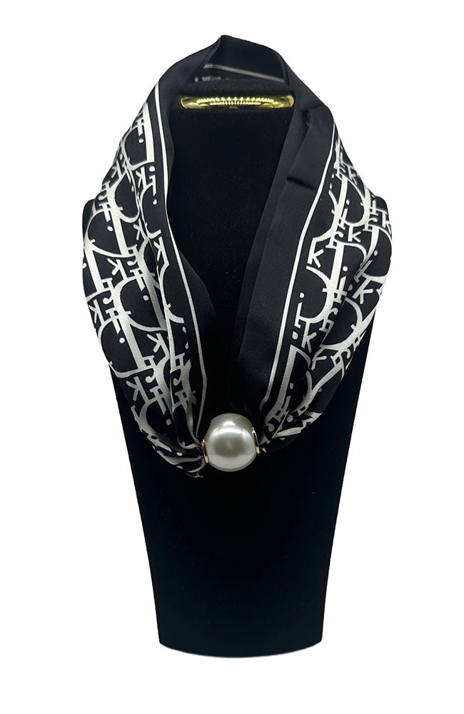 Magnetic Pearl Scarf Necklace Black and White D