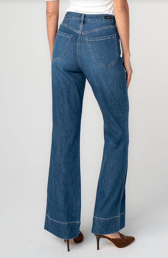 Relaxed HR Seamed Bootcut 30"
