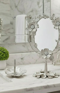 Botanica Ring Holder in Silver