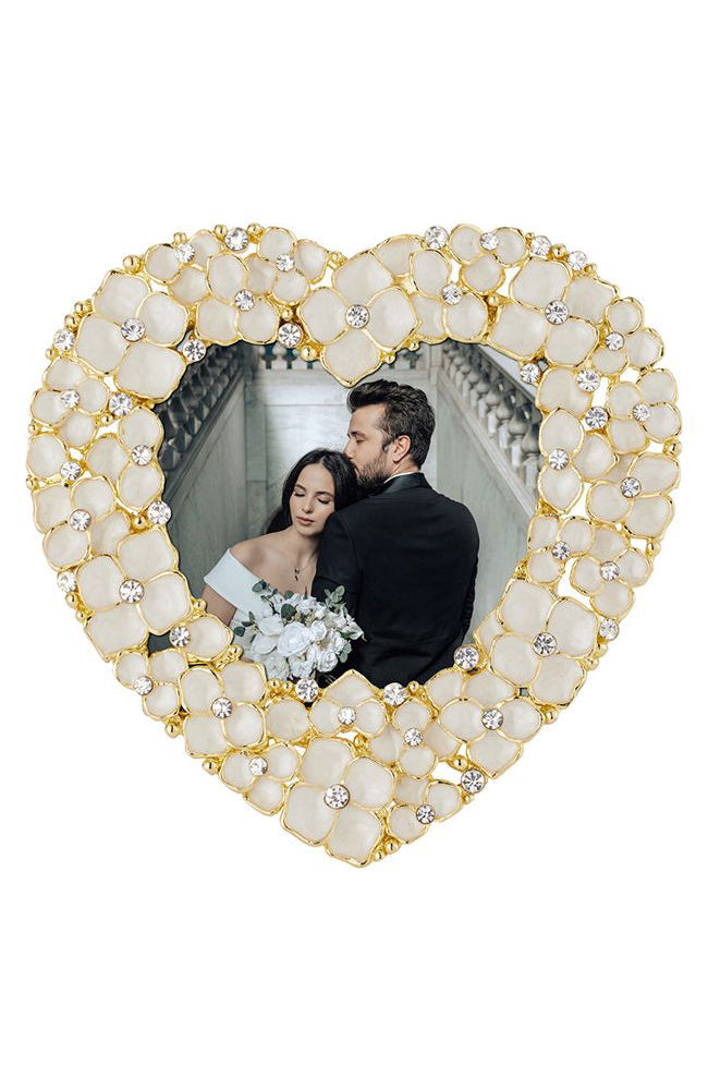 Dogwood Heart Frame