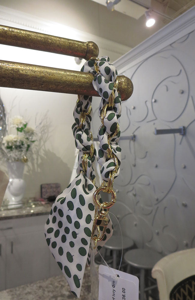 Short Phone Chain Scarf Ivory Green