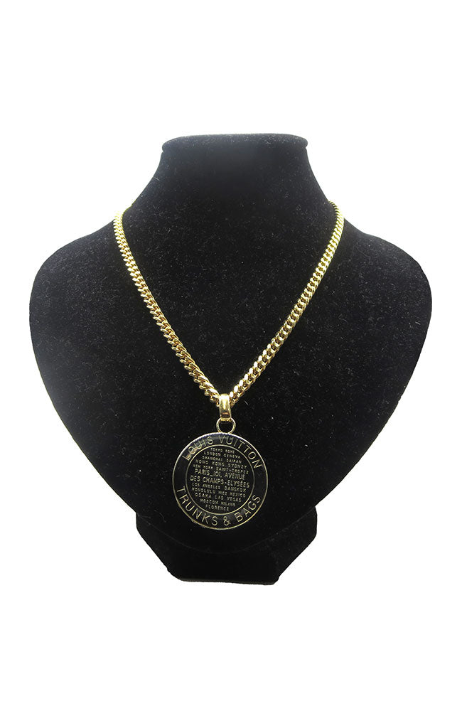 LV Coin Nk Gld Chain Blk Coin