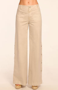Giselle Pant