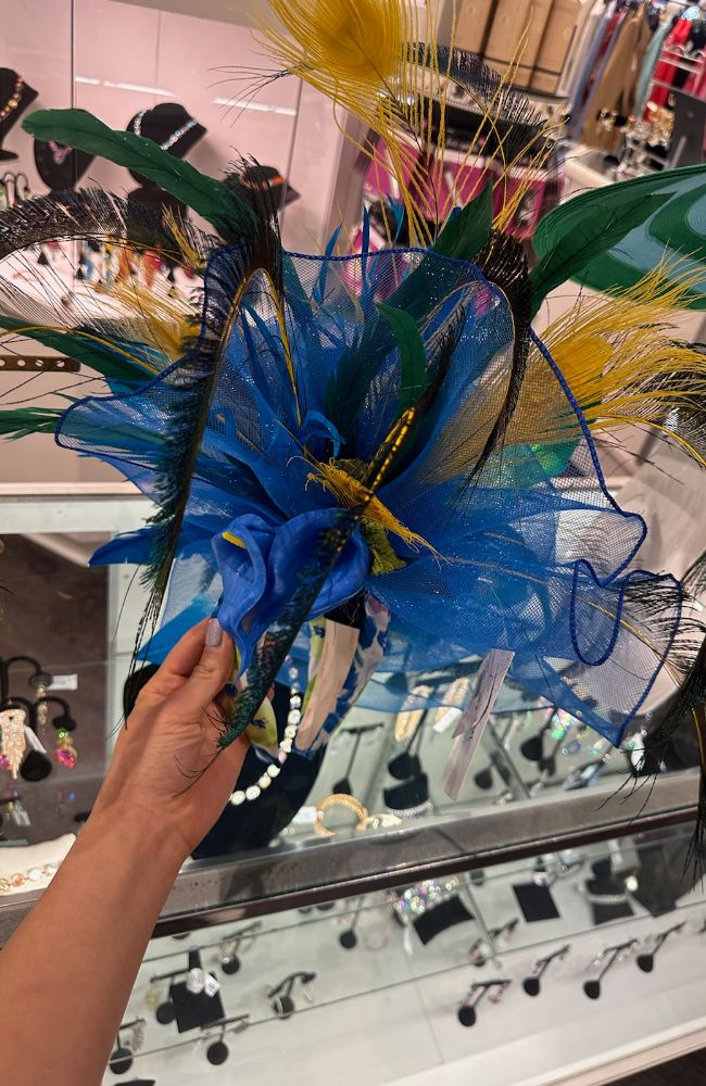 AA24 Calming Fascinator