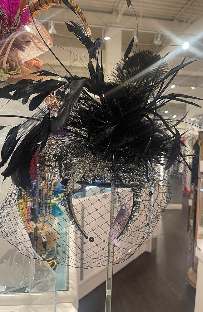 AA24 Out Spoken Fascinator