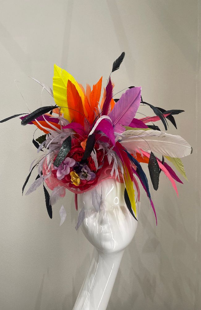 AA24 Stand Out Fascinator