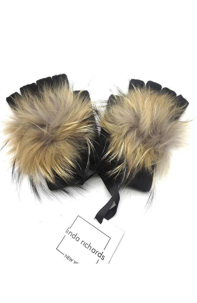Handwarmer with Pom