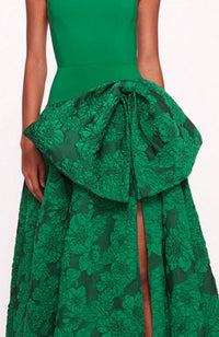 Calathea Cloque 4way Stretch Gown
