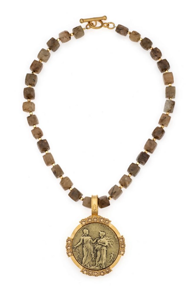 Isabelle 16" Taupe Agate St Remy Bezel