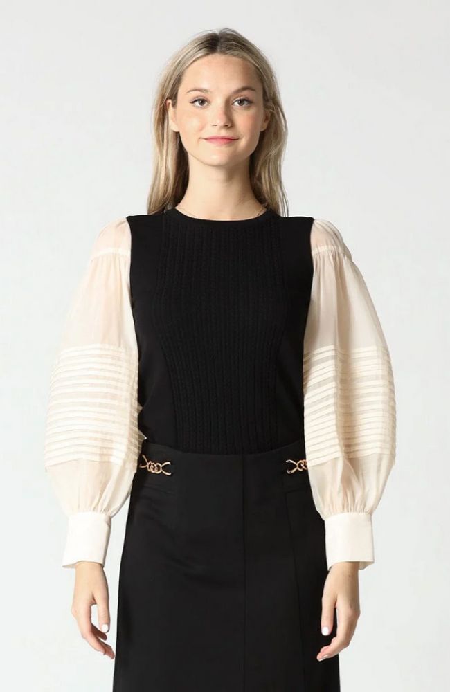 Vivo Sierra Bishop Sleeve Top - Black