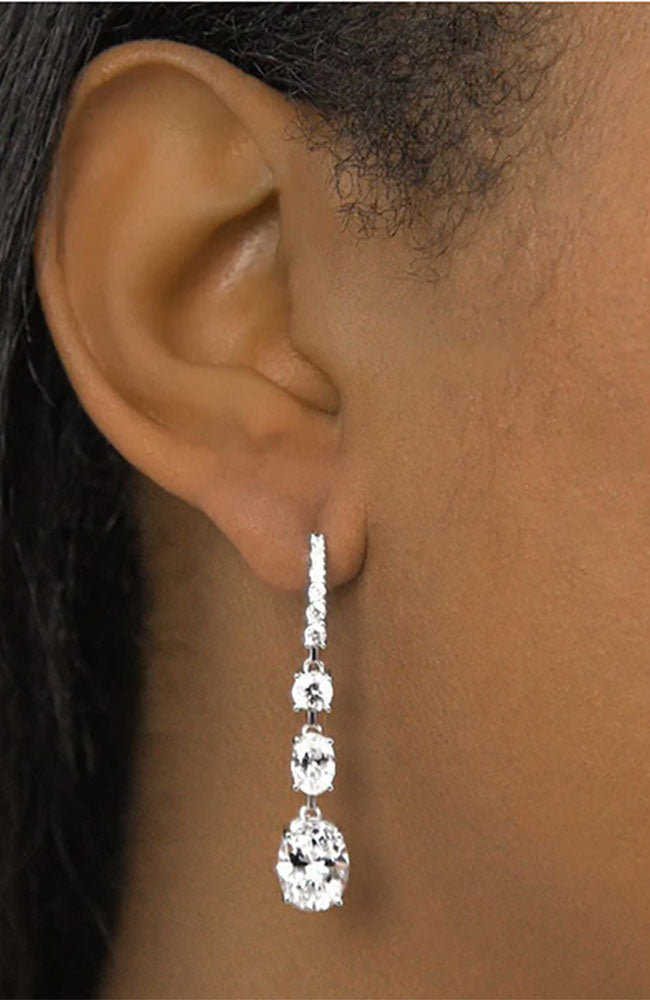 Victoria 11 Diamond White Earring