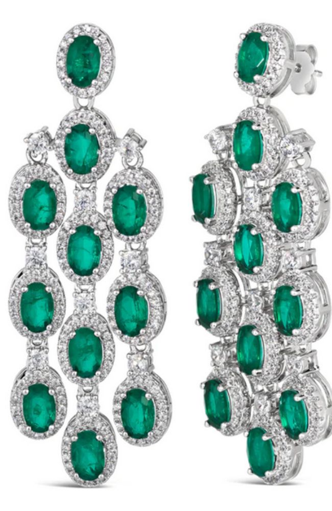 Victoria 18 Emerald Chandelier