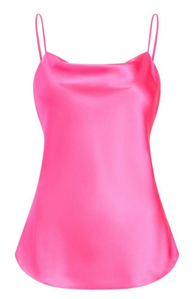 Marta Cami in Electric Pink