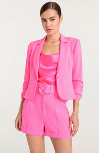 Marta Cami in Electric Pink