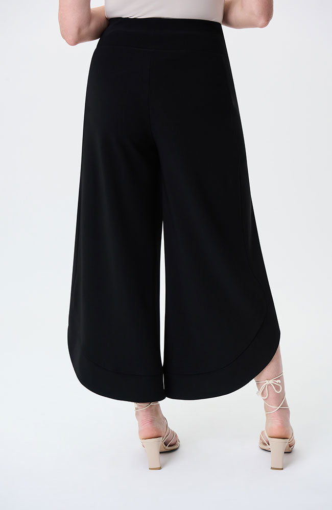 Long Guacho in Black